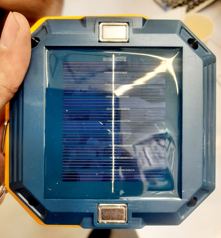 مینی پراژکتور سولار LED ۱۰۰ وات ( نور قوی )